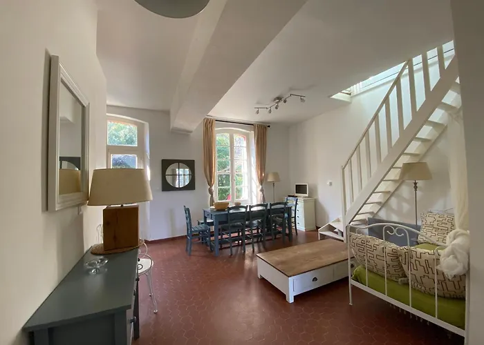 Villa En Duplex A 50M Des Falaises Sud De Porquerolles